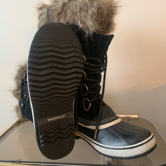 COPY - SOREL Joan of Arctic Boots - Picture 3 of 5